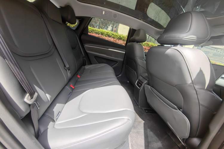 Used XPeng MONA M03 2024 515 Long-Range Interior 5