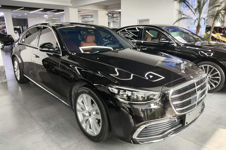 Used Mercedes-Benz S-Class 2024 Restyled S 400 L Business Version Exterior 1