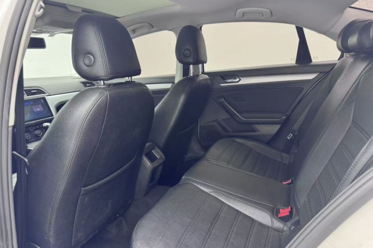 Used Volkswagen Lamando 2015 230TSI DSG Fashion Edition Interior 3