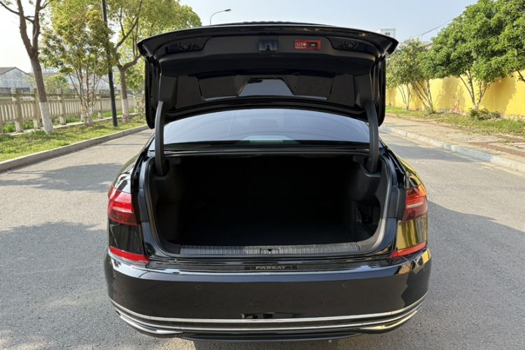 Used Volkswagen Passat 2021 330TSI Luxury Edition