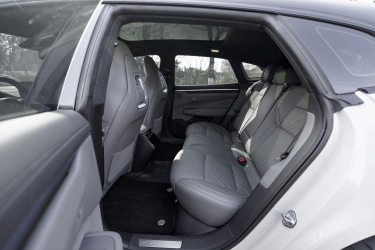 Used Zeekr 001 2025 WE Edition 95 kWh All-Wheel Drive
