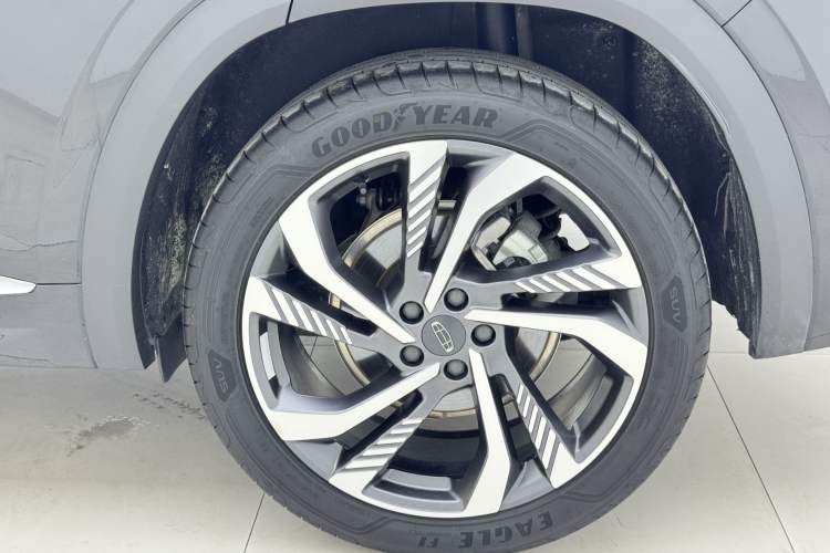 Used Geely Auto Monjaro L 2024 2.0TD High-Power Automatic Two-Wheel Drive Skyline Edition