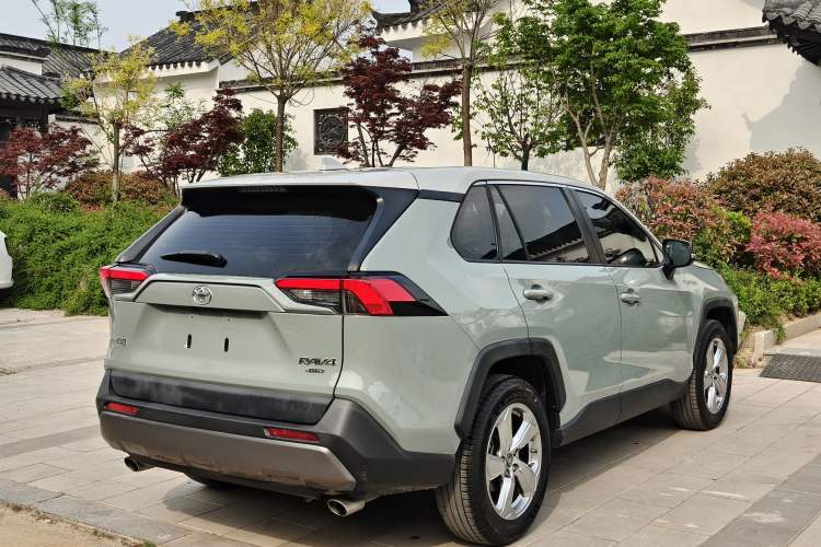 Used Toyota RAV4 2020 2.0L CVT 4x4 Trend Edition Exterior 5