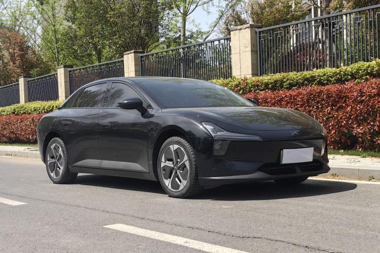 Used XPeng MONA M03 2024 515 Long-Range Exterior 2