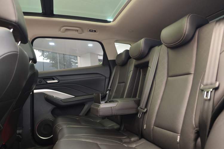 Used Wey VV6 2021 2.0T Two-Wheel Drive Smart Plus Interior 12