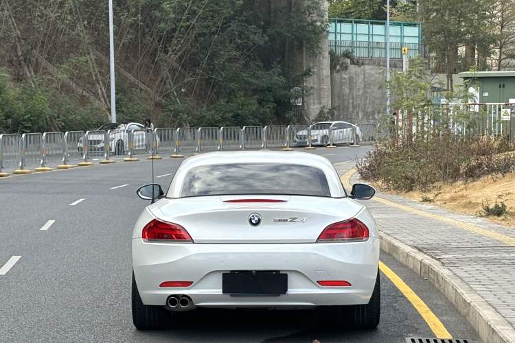 Used BMW Z4 2013 sDrive20i Leading Model