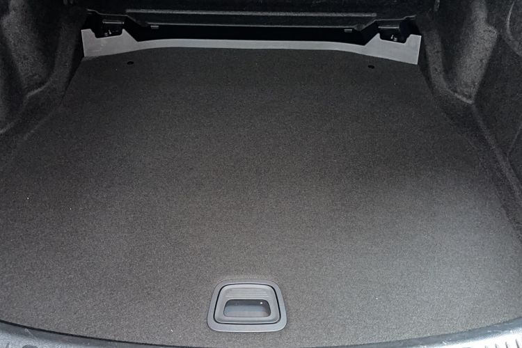 Used Mercedes-Benz E-Class 2022 Second Facelift E 300 L Luxury Edition Trunk