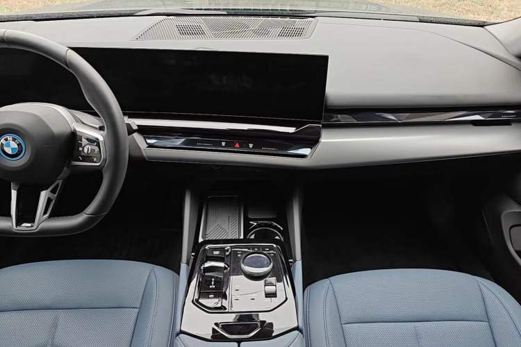 Used BMW i5 2024 eDrive 35L Luxury Model with M Sport Package