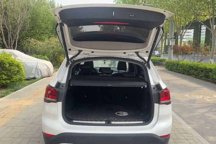 Used BMW X1 2022 Updated xDrive25Li Premium Edition Trunk