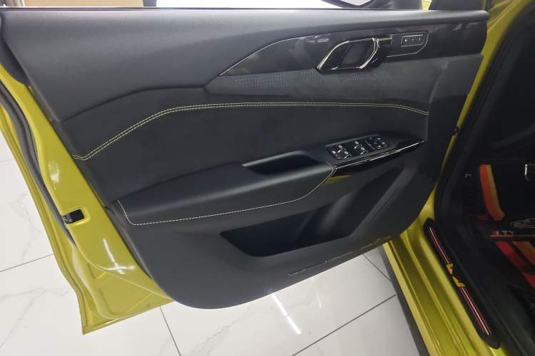 Used Lynk & Co 03 2019 03+ 2.0TD Automatic Wind-Chasing Edition