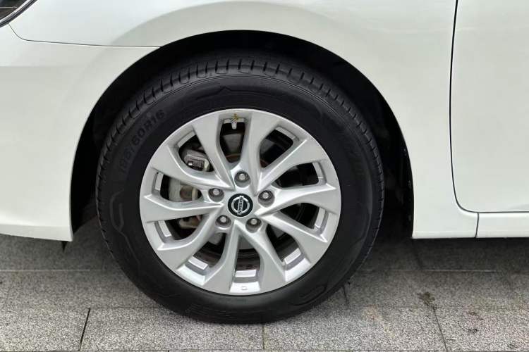 Used Nissan Sylphy 2018 1.6XV CVT Deluxe Edition Exterior 9