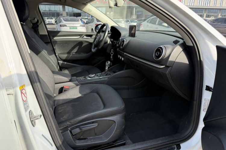 Used Audi A3 2016 Limousine 35 TFSI Ambition Edition