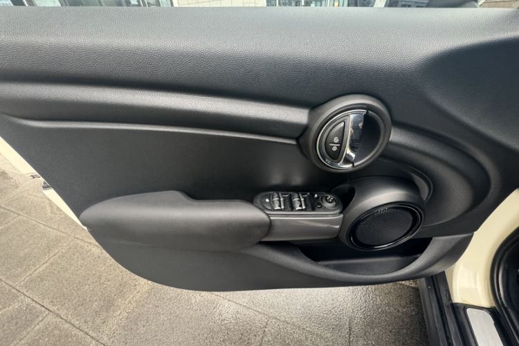 Used MINI MINI 2016 1.5T COOPER Five-Door Edition