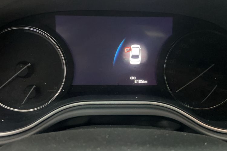 Used Toyota Avalon 2019 Dual-Engine 2.5L Luxury Edition China VI Standard Odometer Close Up