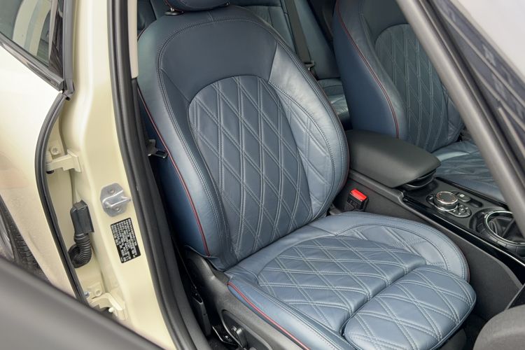 Used MINI Clubman 2016 Revised Version 2.0T COOPER S Connoisseur Edition Right Front Seat