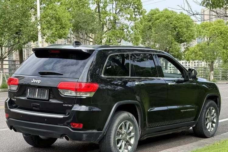 Used Jeep Grand Cherokee 2014 3.0L Comfort Navigation Edition