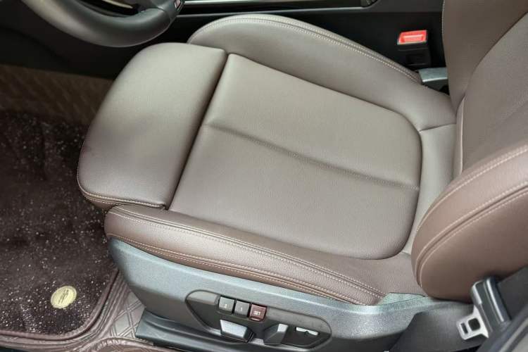 Used BMW 1 Series 2019 118i M Sport Package Interior 1