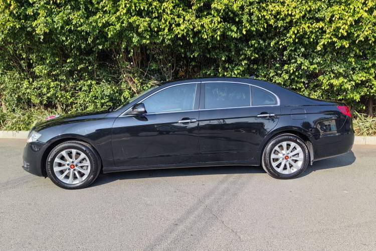 Used Hongqi H7 2015 2.0T Luxury Model
