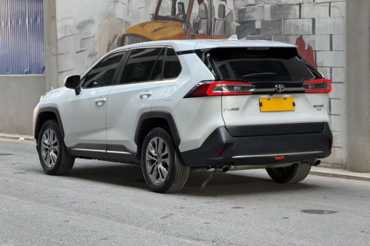 Used Toyota Wildlander 2022 2.0L CVT 4x4 Luxury PLUS Edition