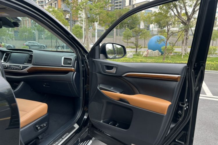 Used Toyota Highlander 2020 2.0T Four-Wheel Drive Millionth Anniversary Edition 7 Seats