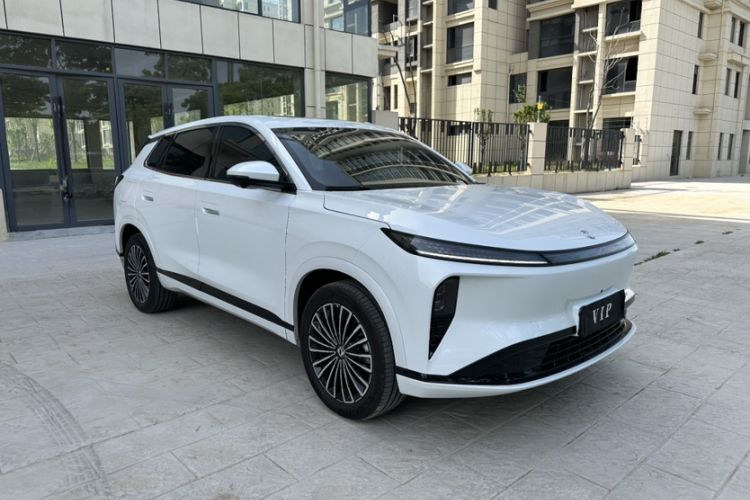 Used Dongfeng Aeolus L8 2025 Model 185KM Dream Edition