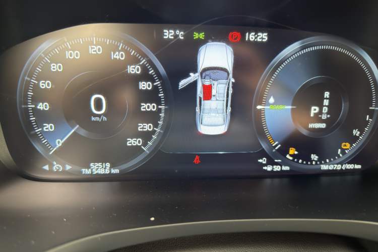 Used Volvo S60 New Energy 2022 T8 eDrive Hybrid All-Wheel Drive Smart Luxury Edition Odometer Close Up