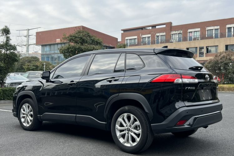 Used Toyota FRONTLANDER 2023 2.0L CVT Elite Edition
