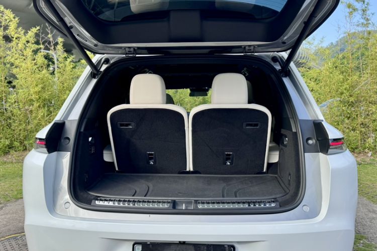 Used Li Auto L8 2023 Pro Model