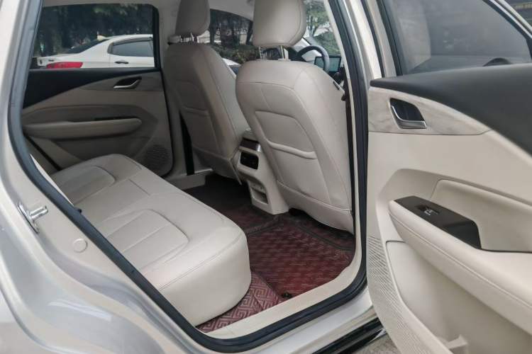 Used Wuling Xingguang 2024 Co-Creation Edition 510 Advanced Model
