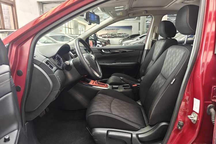 Used Nissan Tiida 2016 1.6L CVT Cool Dynamic Edition
