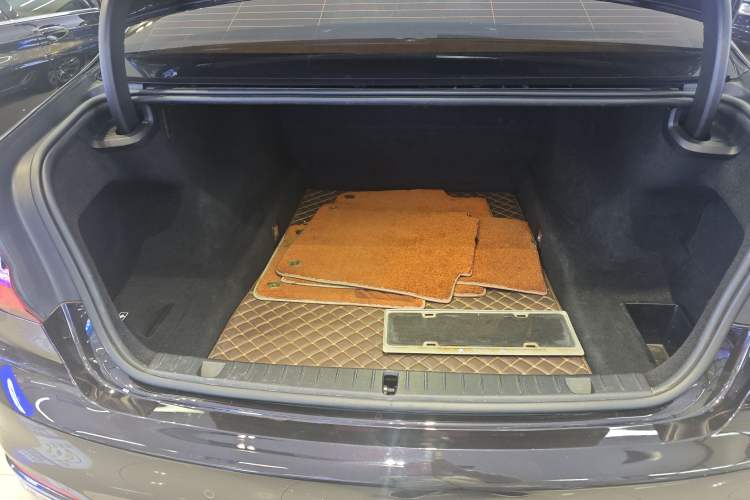 Used BMW 7 Series 2018 740Li xDrive Luxury Edition Excellence Package