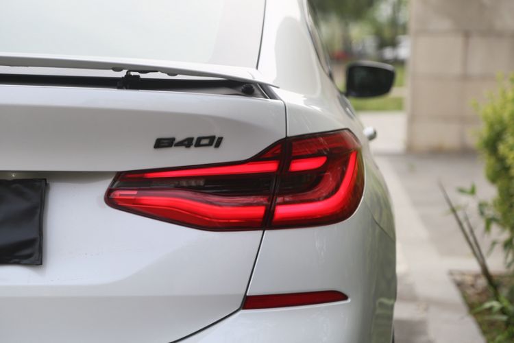 Used BMW 6 Series GT 2018 640i xDrive M Sport Package Exterior 2