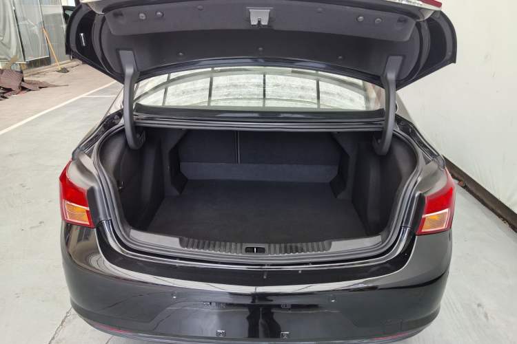 Used Buick Verano 2017 Sedan 15S Automatic Leading Model Exterior 11