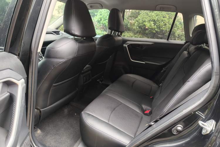 Used Toyota RAV4 2021 2.0L CVT Two-Wheel Drive Urban Edition