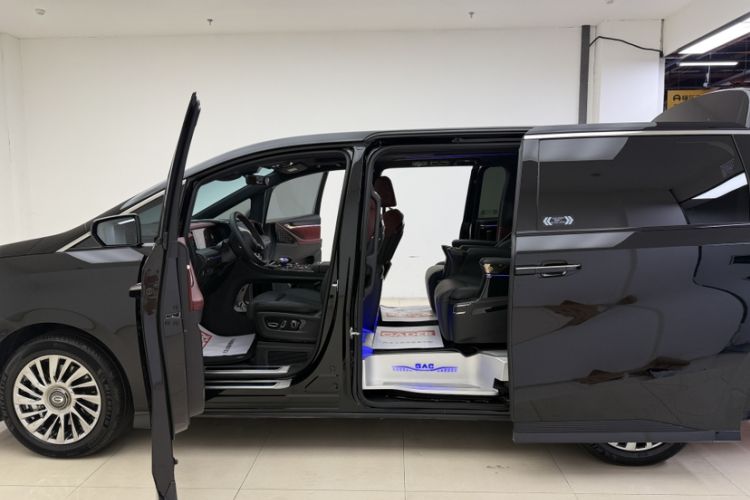 Used GAC Trumpchi M8 2025 Zongshi Series Super Hybrid Edition
