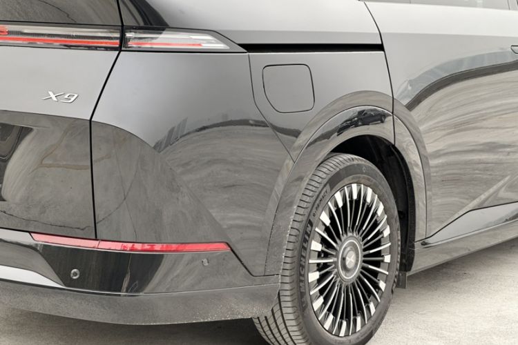 Used XPeng X9 2025 650 Long-Range Max