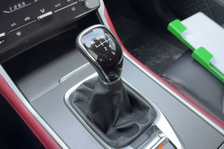 Used CHANGAN CS75 2022 Blue Whale Edition 1.5T Manual Elite Model Gear Lever