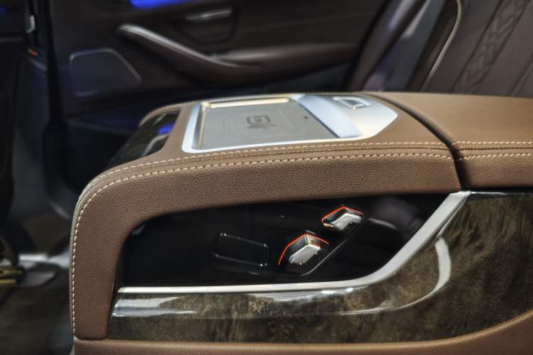 Used BMW 5 Series 2022 Second Facelift 530Li Luxury Version M Sport Package
