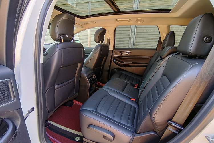 Used Ford Edge 2020 EcoBoost 245 Two-Wheel Drive Titanium 7-Seater