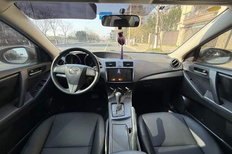 Used Mazda Mazda 3 2011 Sedan 1.6L Automatic Comfort Model