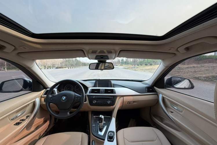 Used BMW 3 Series 2015 320Li Fashion Model
