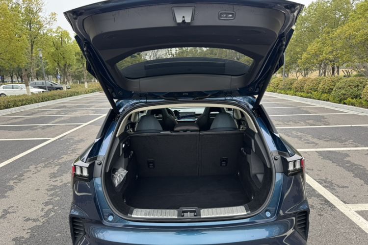 Used Lynk & Co 06 2020 1.5T YAO Halo
