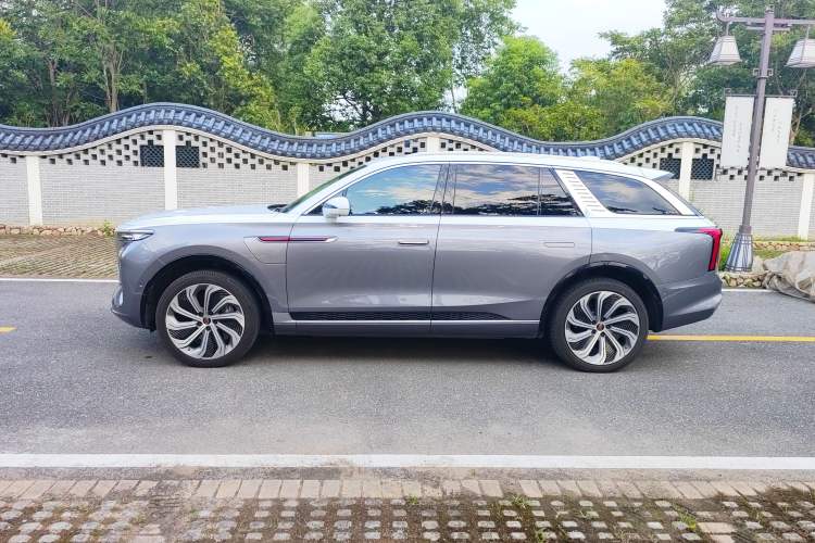 Used Hongqi E-HS9 2022 660 km Range Flagship Edition Four Seats