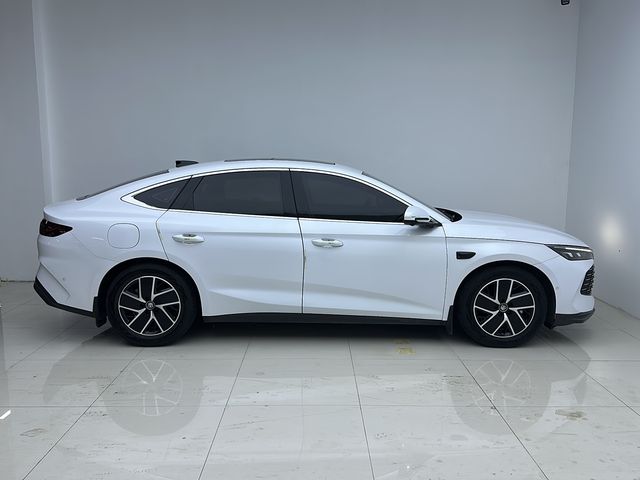 BYD Qin L 2025 DM-i Smart Drive 80KM Superior Model — снимка 4