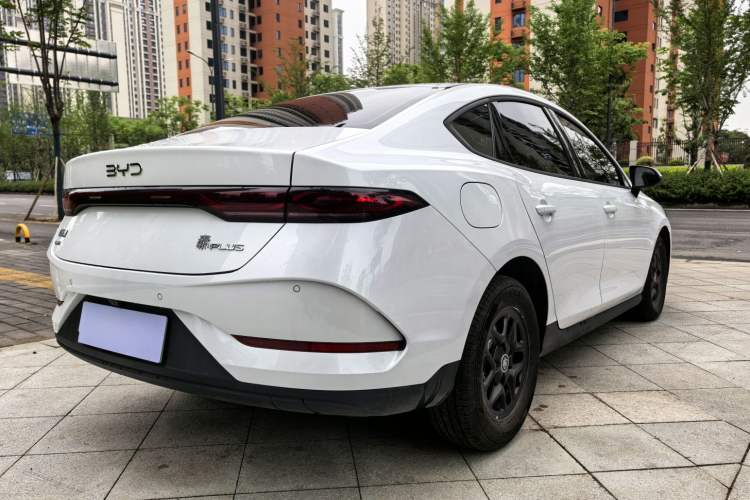 Used BYD Qin PLUS 2025 DM-i Smart Drive 55KM Leading Model
