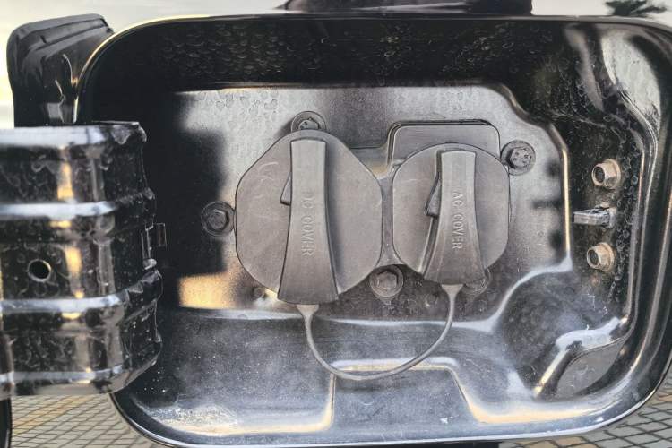 Used GAC Trumpchi ES9 2024 PHEV with 143 km Max