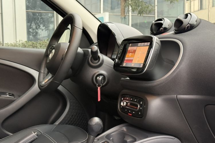 Used smart forfour 2018 0.9T 66 kW Pioneer Edition
