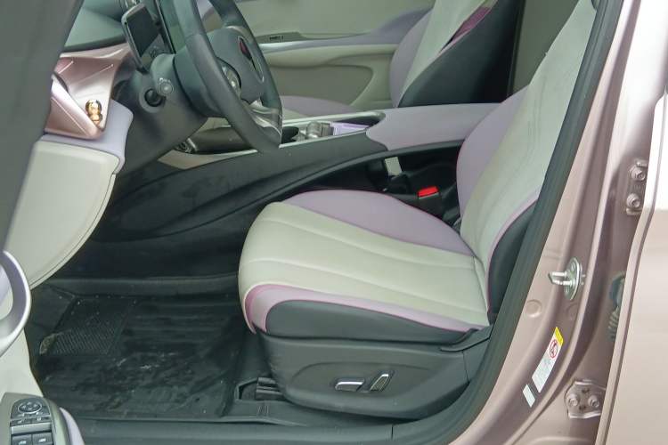 Used BYD Dolphin 2021 405 km Fashion Edition
