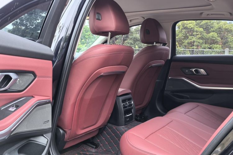 Used BMW 3 Series 2023 325Li M Sport Night Edition Package Interior 3