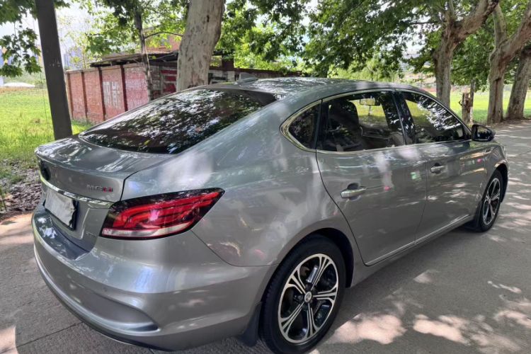 Used MG 6 2017 20T Manual Luxury Smart Connect Version China V Standard